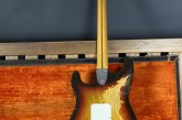 Fender 1975 Stratocaster-10.jpg
